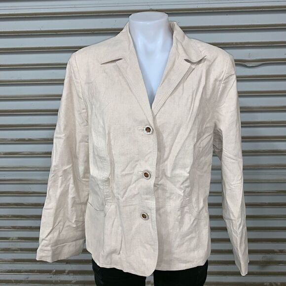 Requirements size 14 beige blazer - Picture 3 of 8